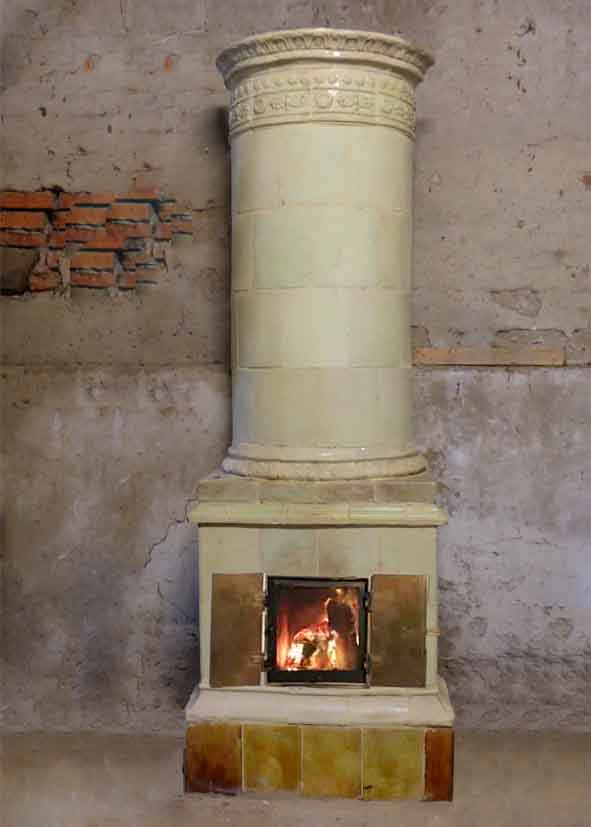 antiker schwedischer Kachelofen Smygehamn von SVEA Hamburg